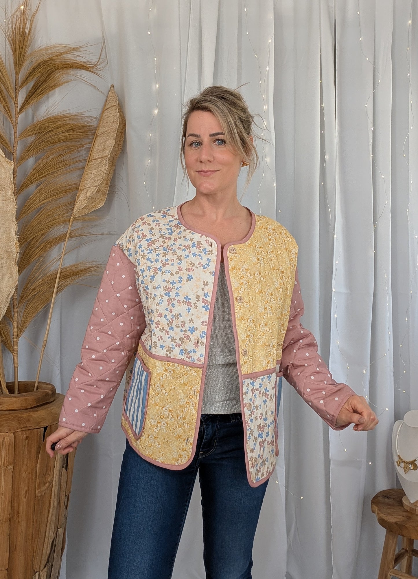 Veste matelassée patchwork – Motifs fleuris, rayures et pois colorés