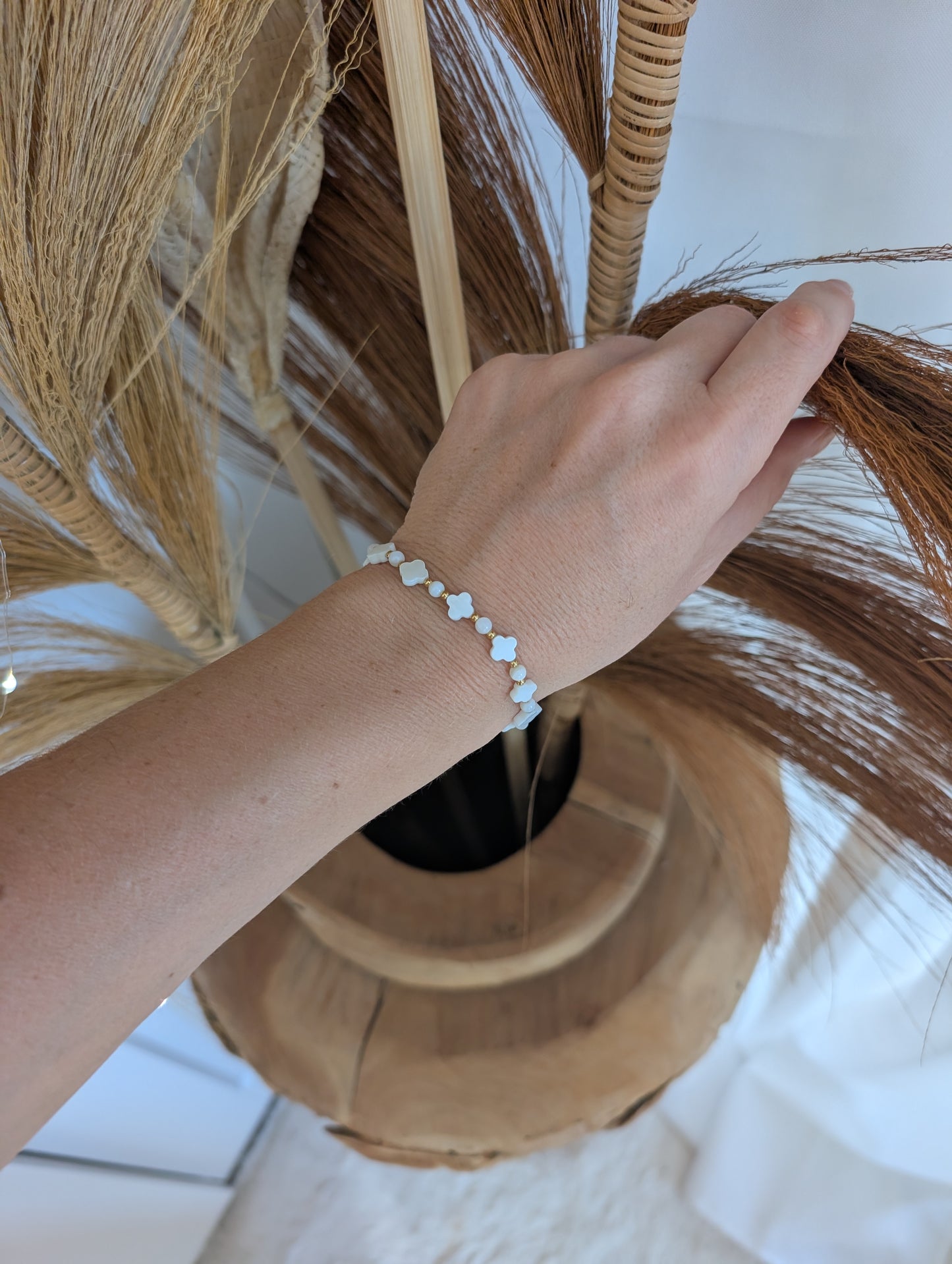 Bracelet trèble nacré en acier inoxydable