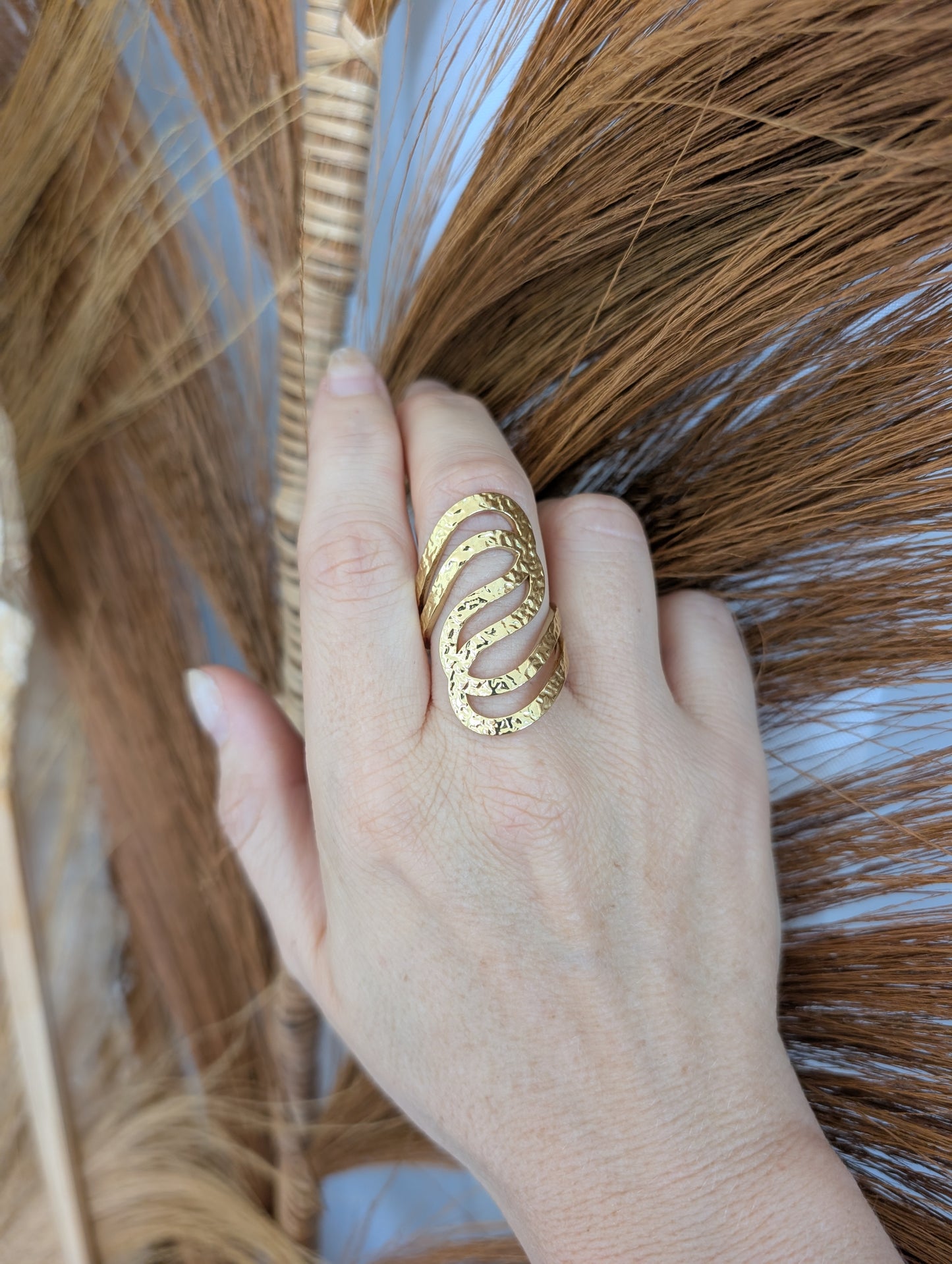 Bague texturée en acier inoxydable doré