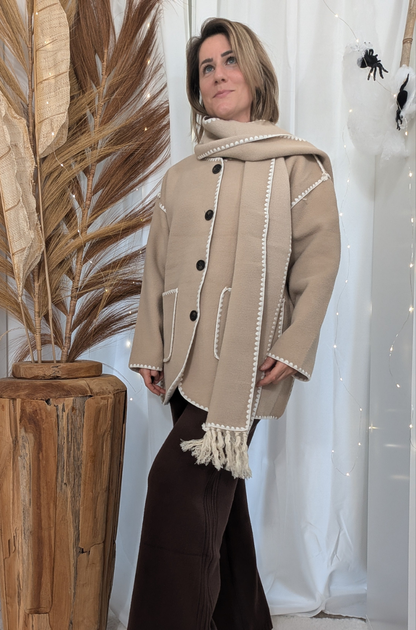 Manteau avec écharpe