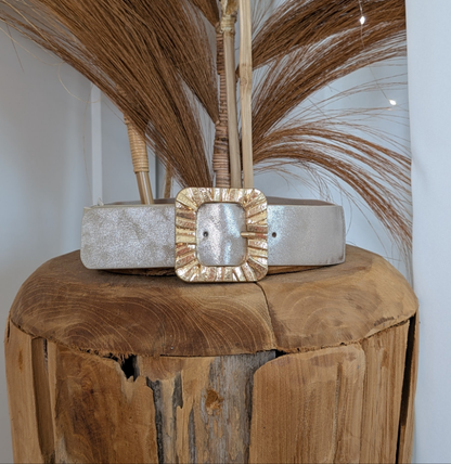 Ceinture boucle élastique dorée carée