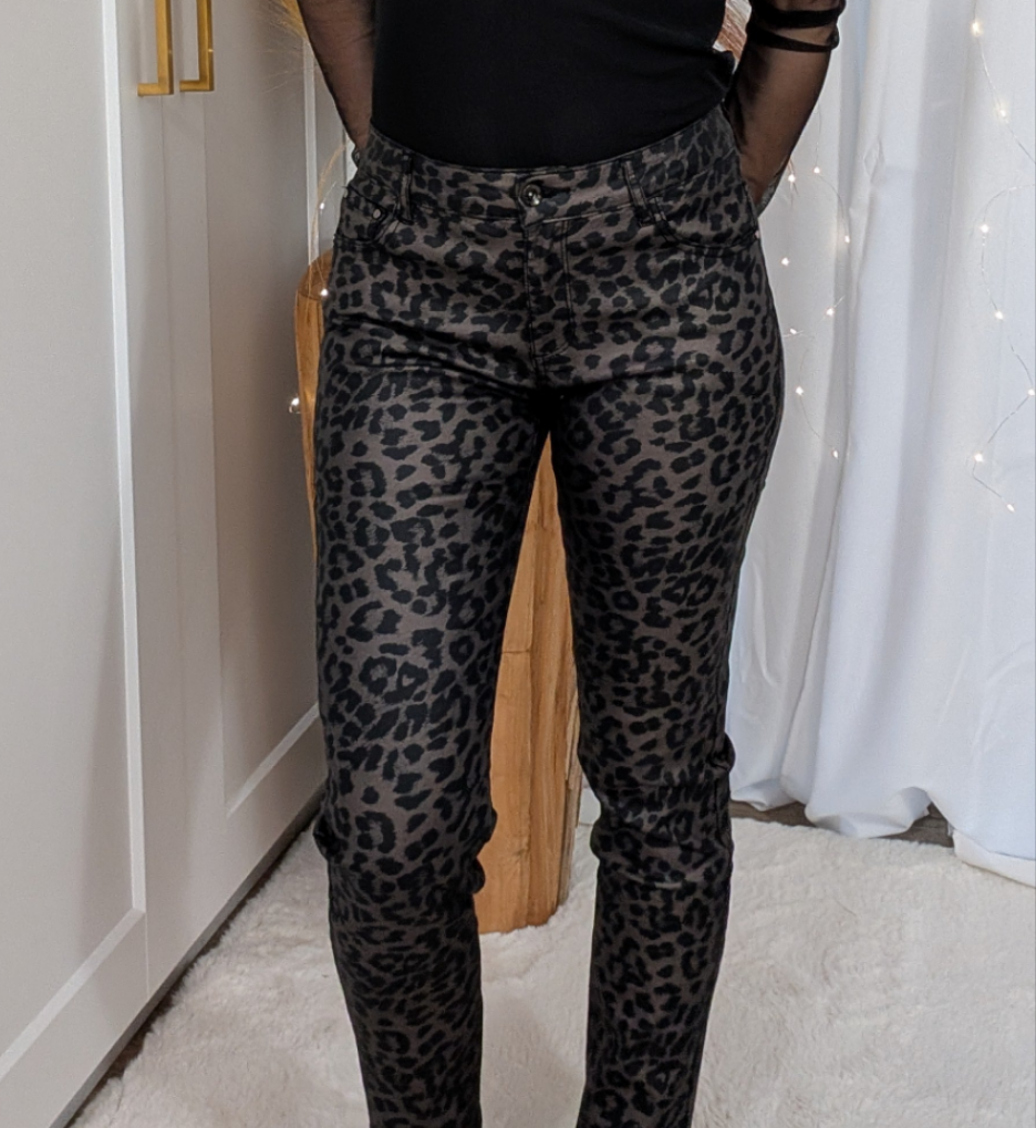 Pantalon huilé léopard