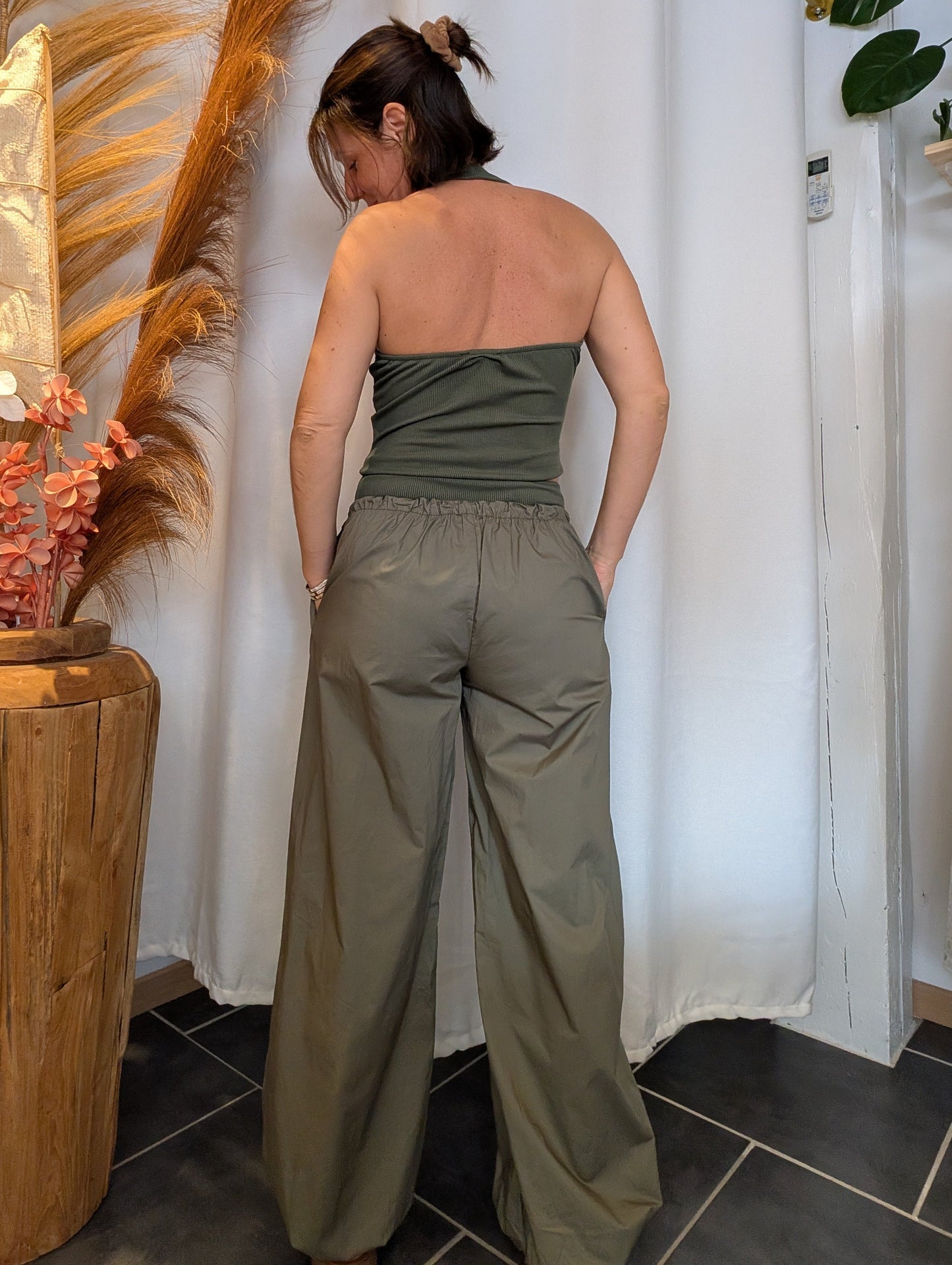 Ensemble Tommy kaki