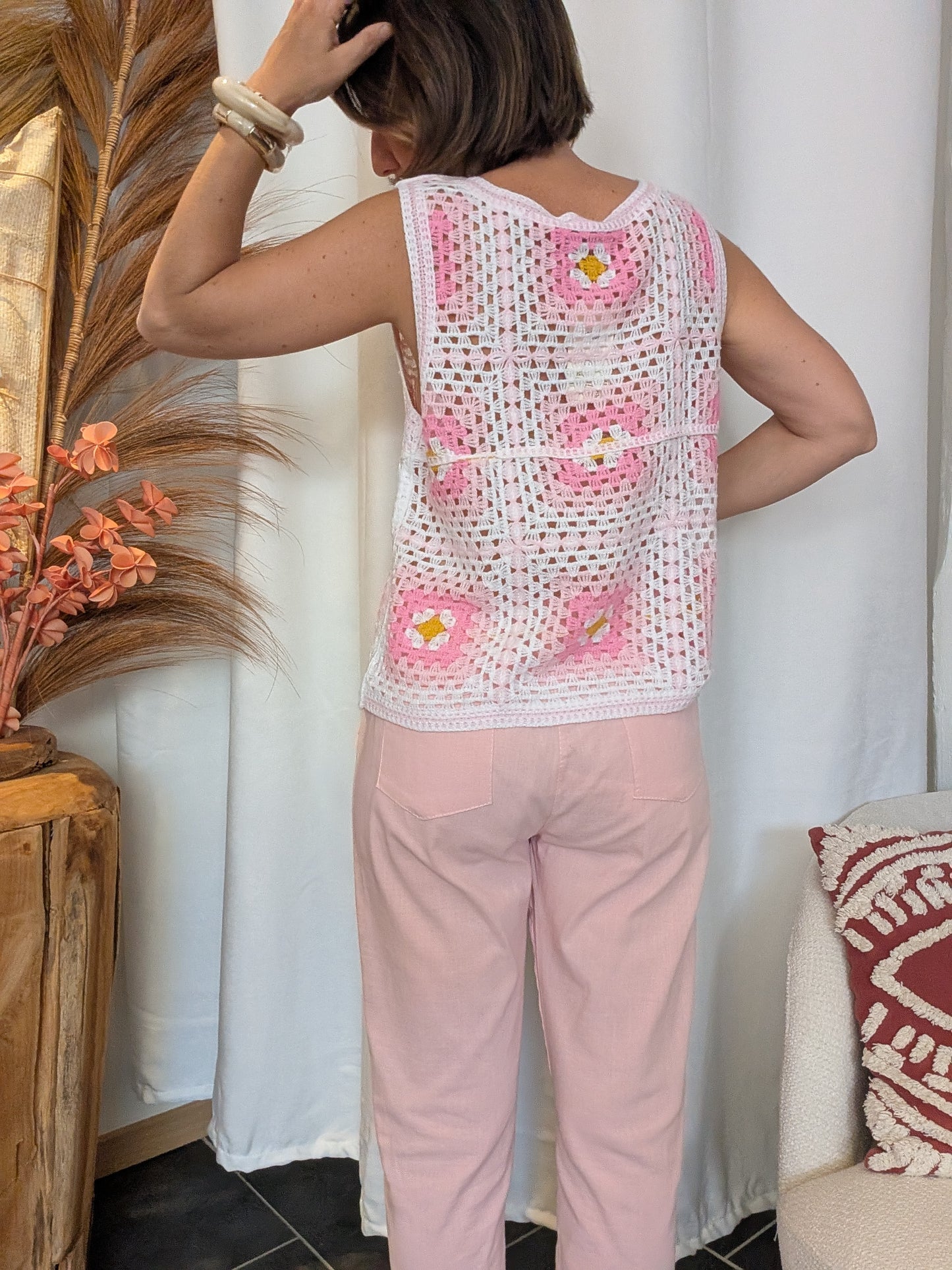 Top crochet rose