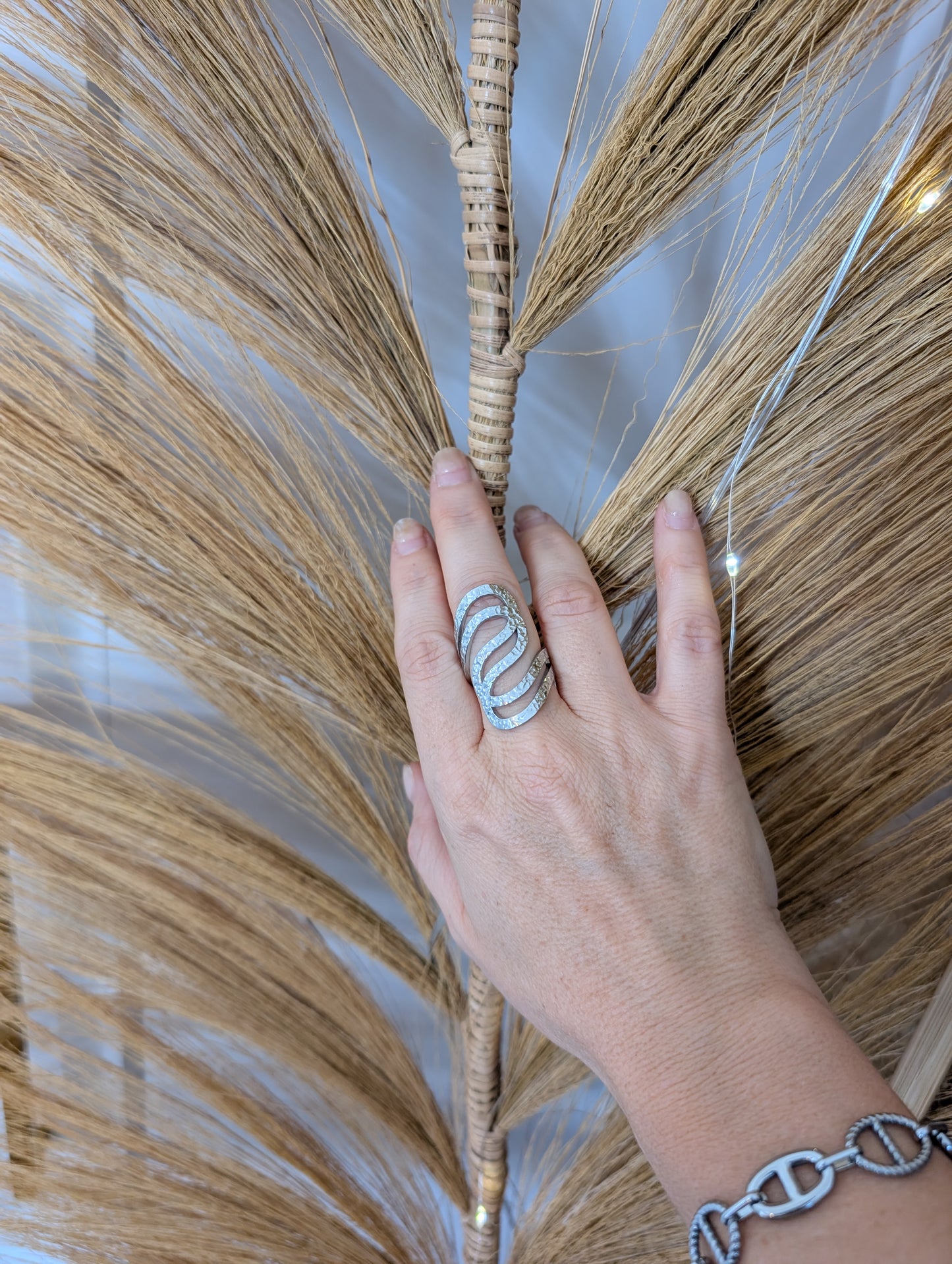 Bague texturée en acier inoxydable argenté