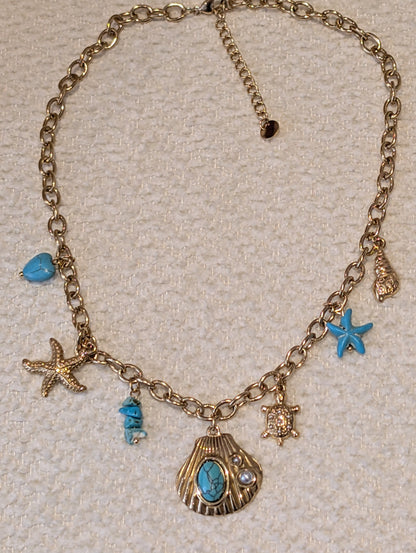 Collier Blue