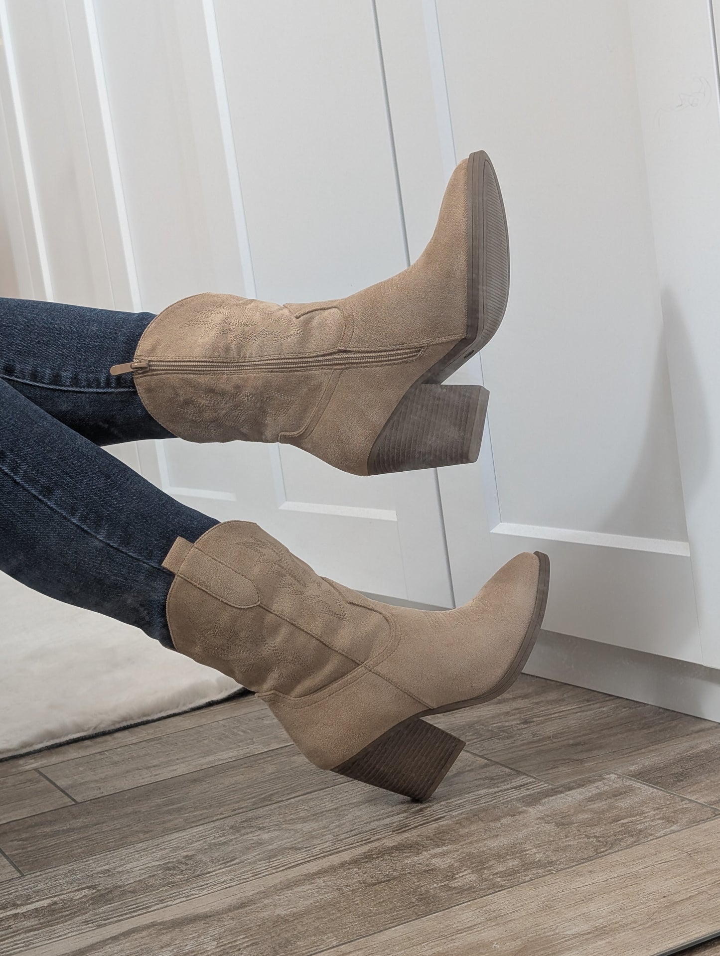 Santiag surpiqué beige