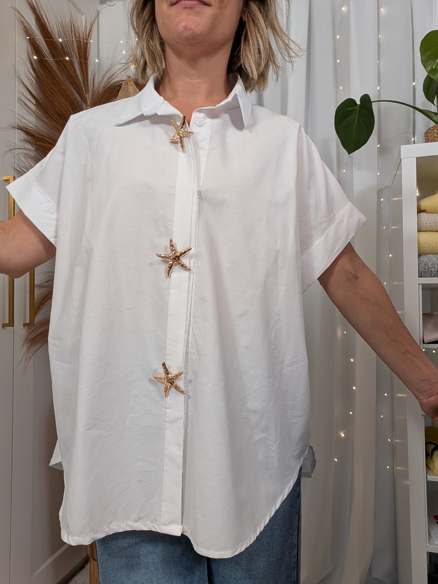 Chemise oversize blanche - Broche étoile de mer