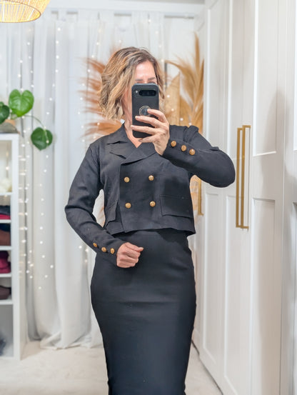 Ensemble jupe tube et veste en maille