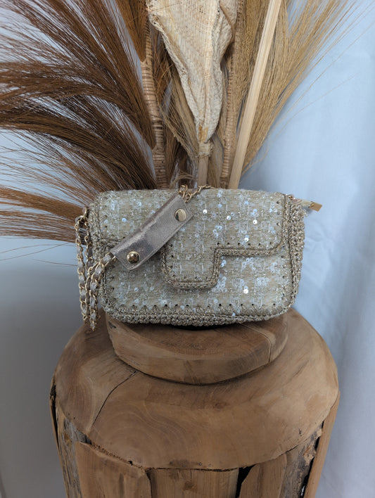 Sac en crochet doré