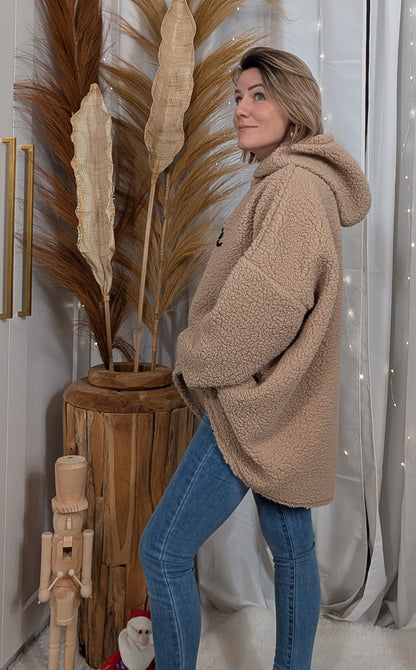 Robe pull oversize en moumoute beige