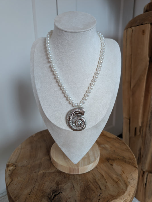 Collier acier inoxydable, perles, escargot argenté - Mélissa