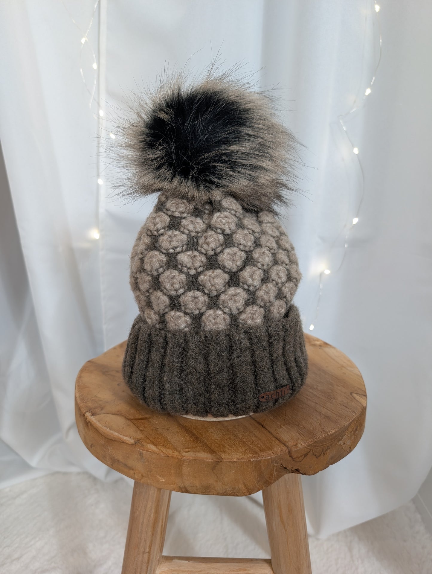Bonnet pompom