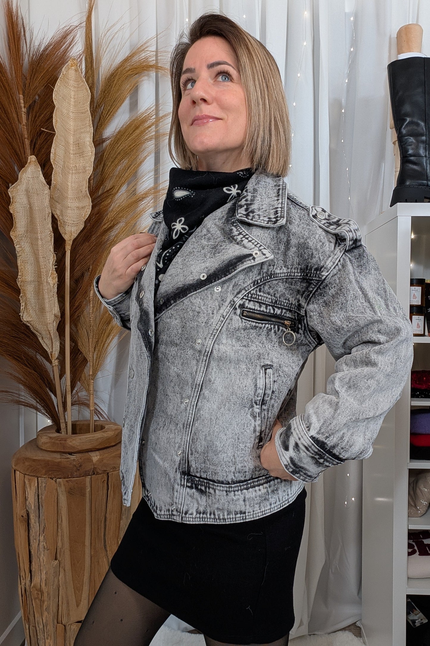 Veste en jean grise délavée