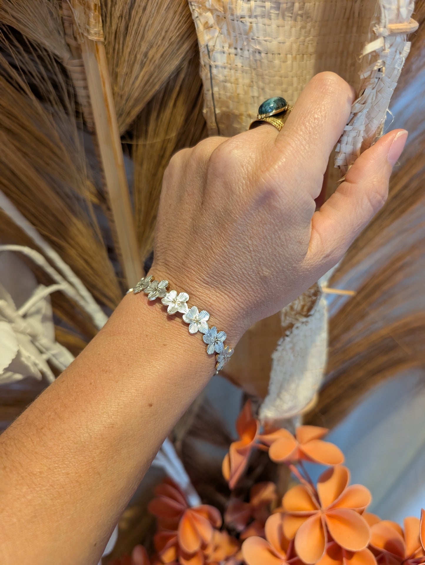 Bracelet fleur blanc Romantique