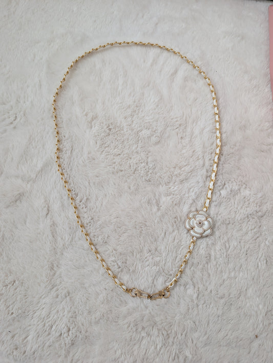 Chaine de téléphone Fleur