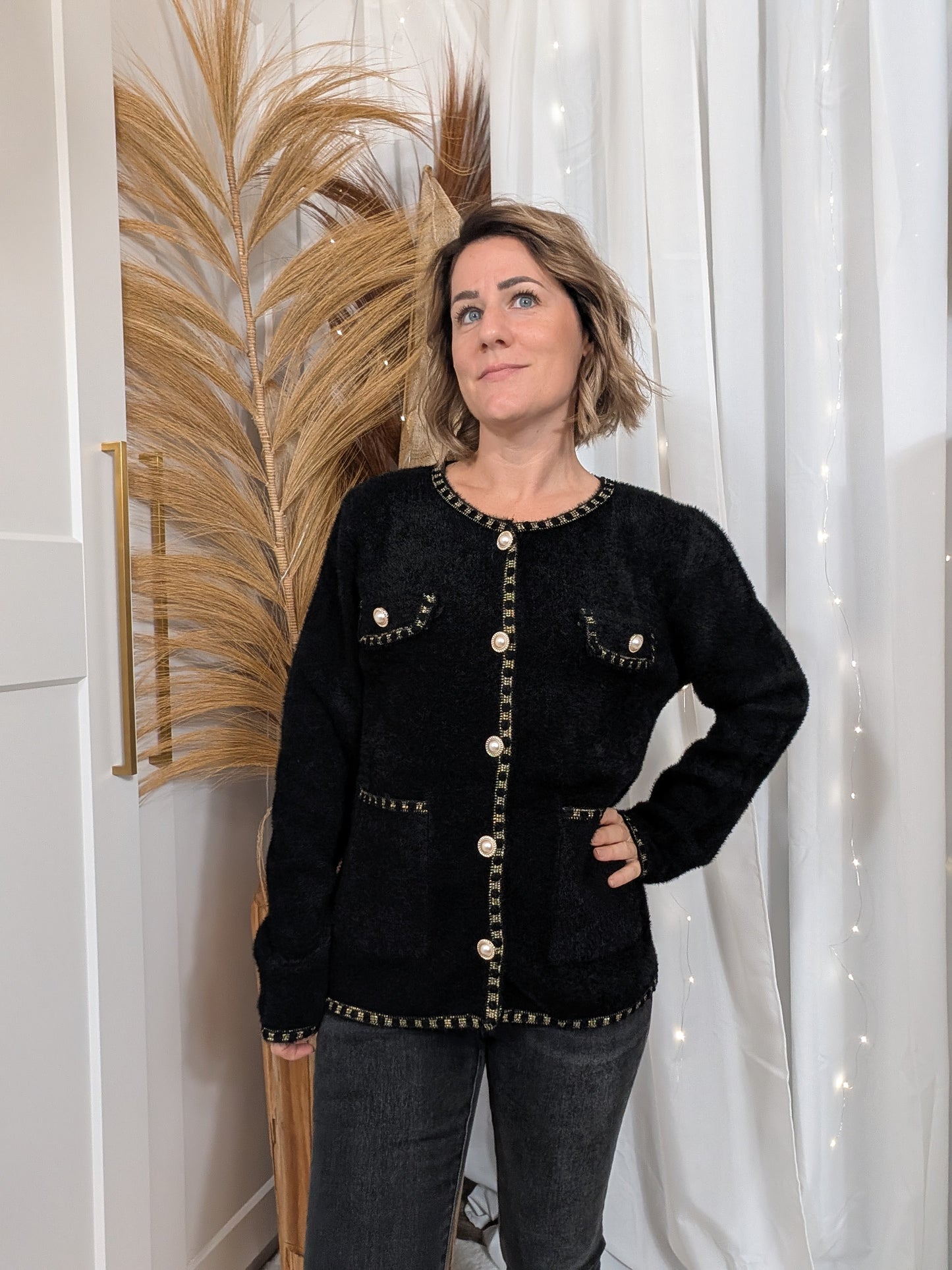 Gilet noir boutons dorés