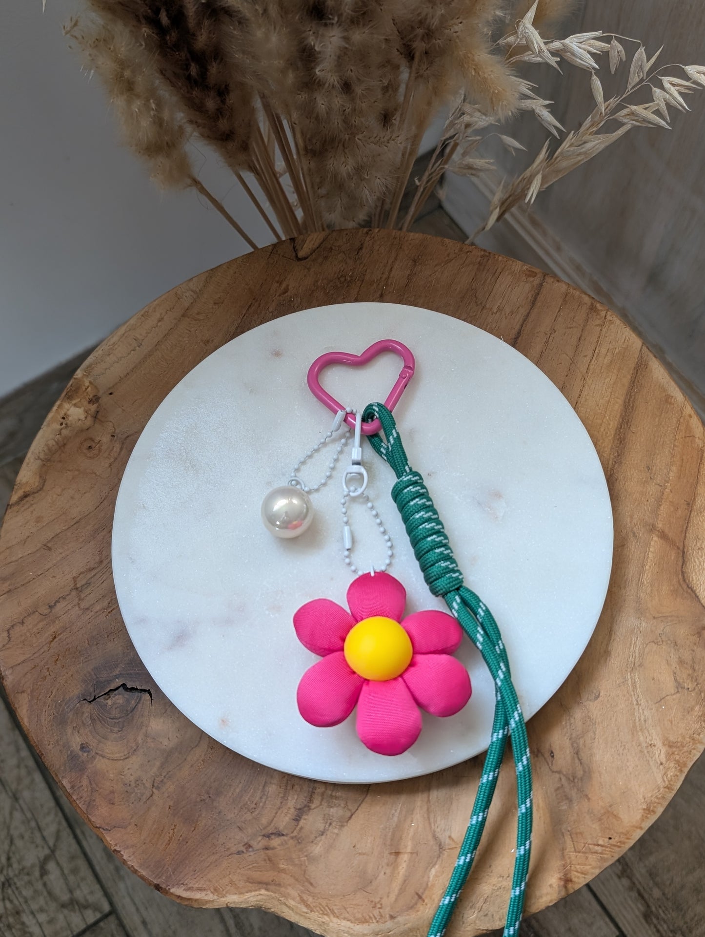 Porte clef charm Marguerite rose