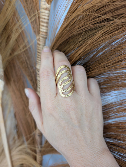 Bague texturée en acier inoxydable doré