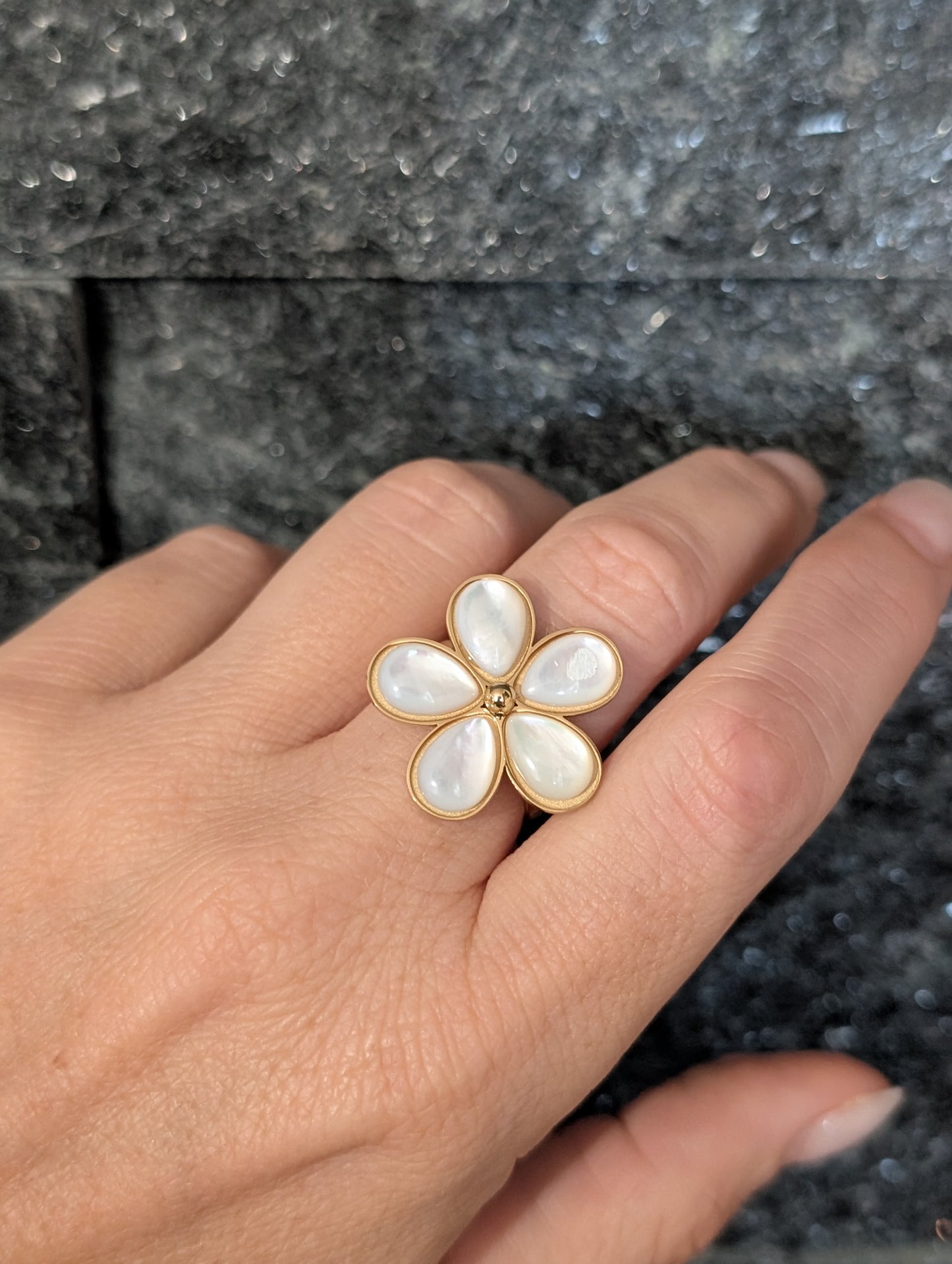 Bague ajustable, acier inoxydable, fleur nacre