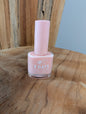 Vernis à ongle rose clair