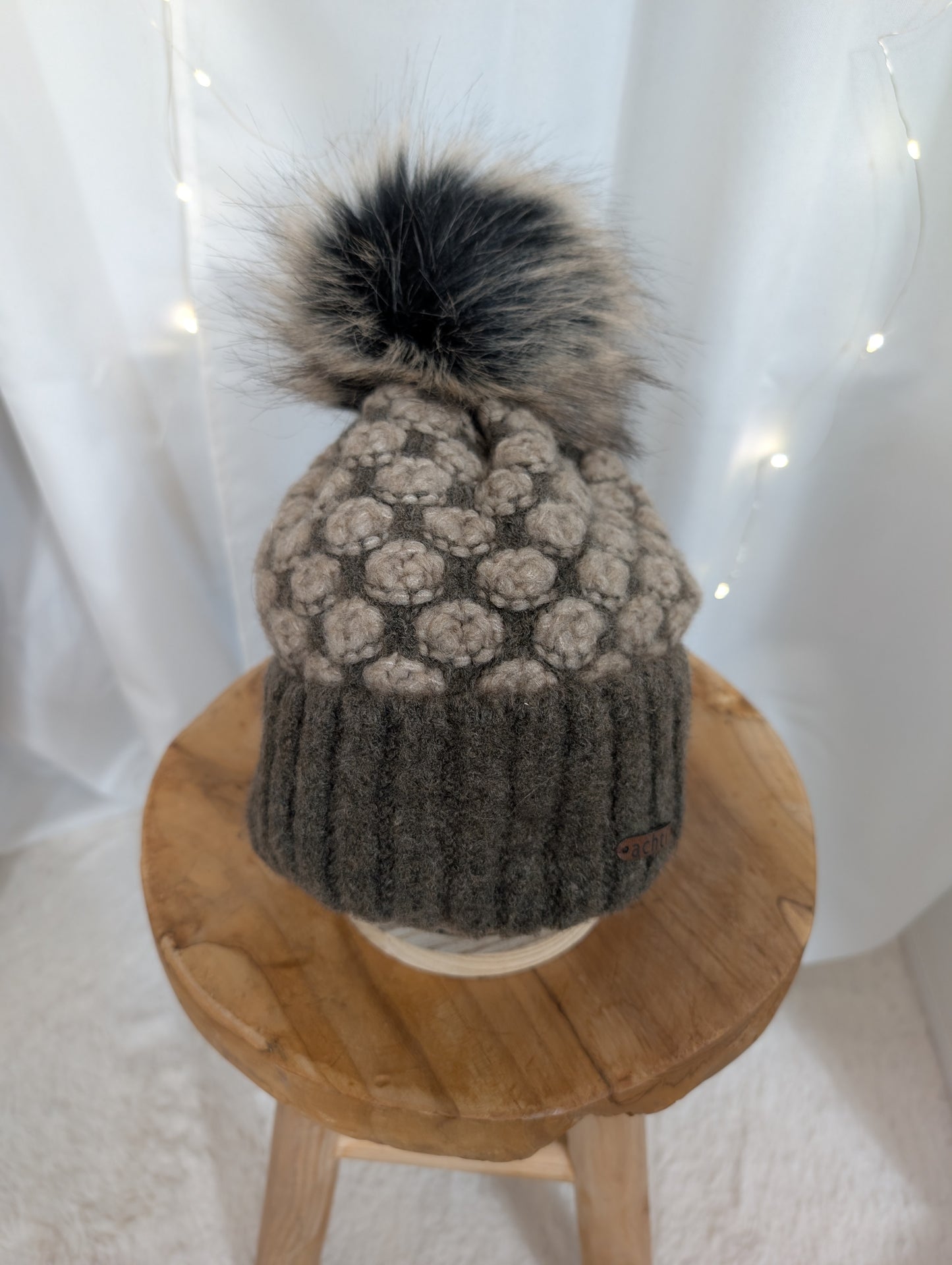 Bonnet pompom