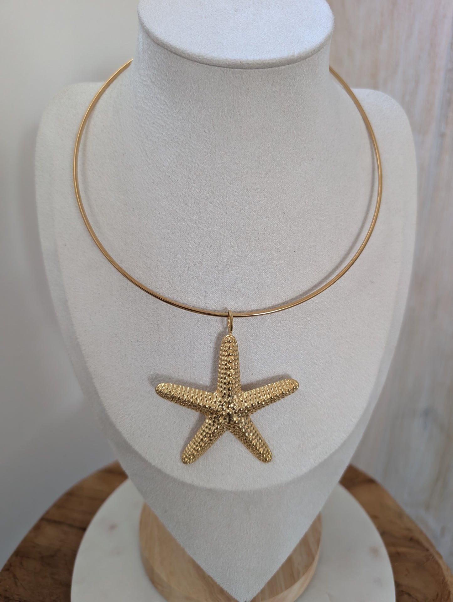Collier rigide Etoile des mer